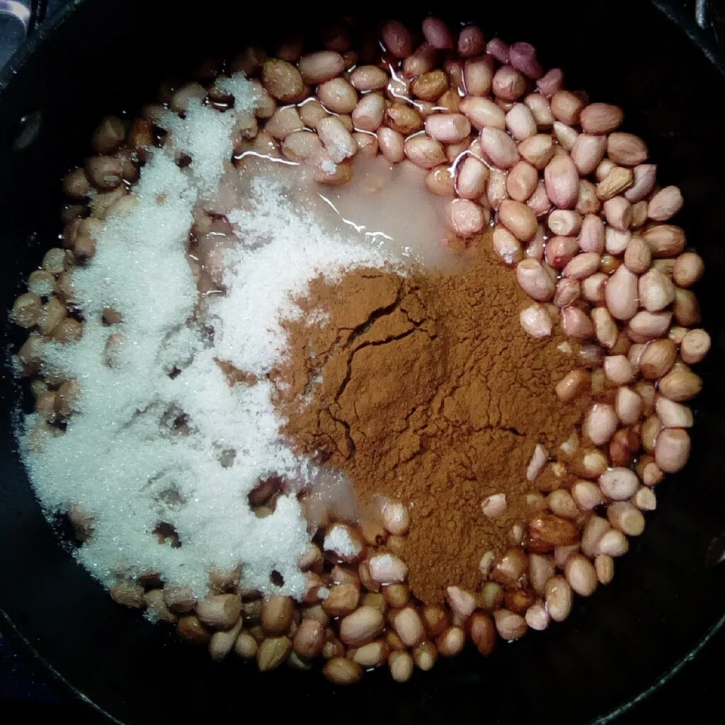 Candied peanuts by Dolapo. Grey