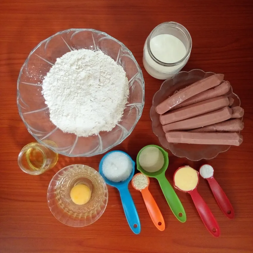 Sausage bread rolls recipe by Dolapo Grey