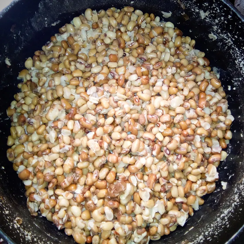 Stewed beans recipe by Dolapo Grey
