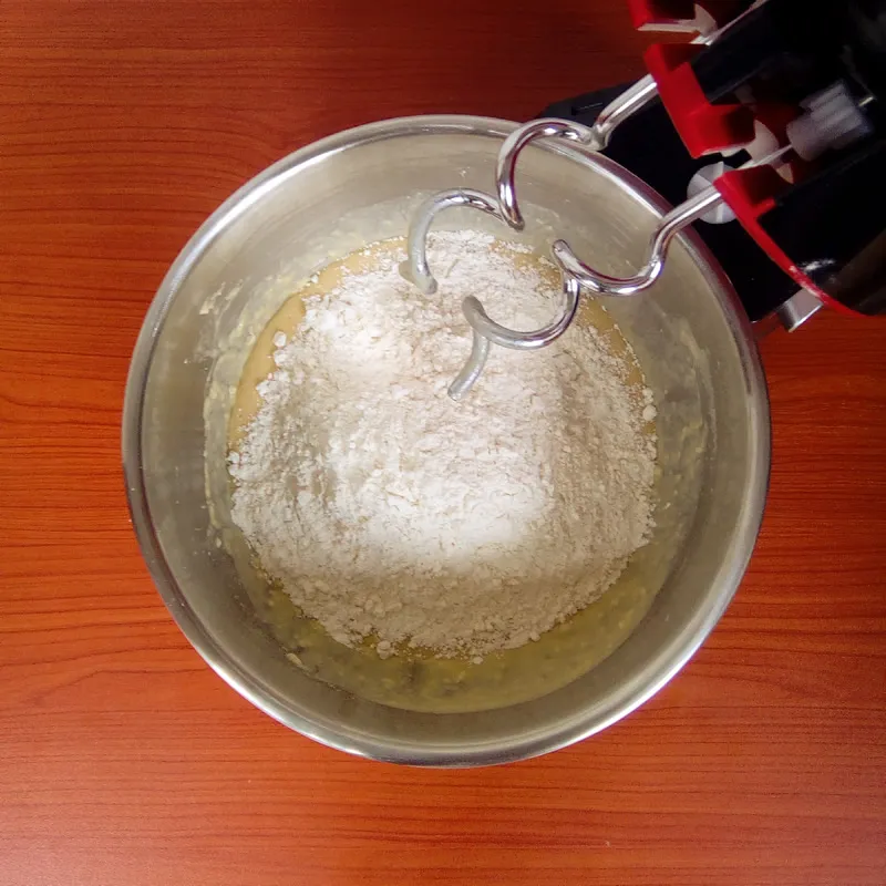 Cinnamon swirl bread recipe by Dolapo Grey