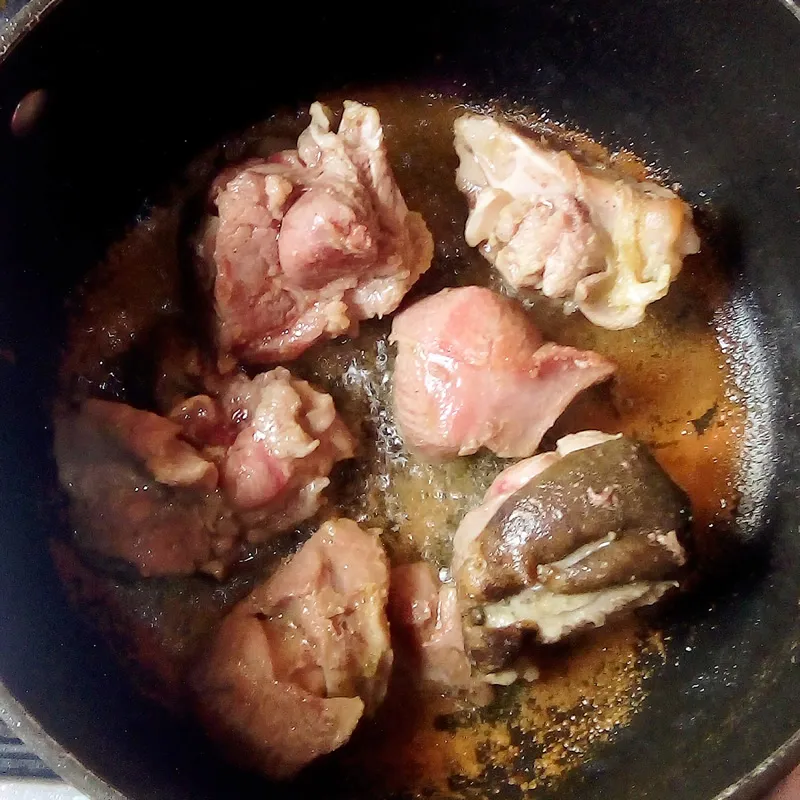 Coconut goat curry by Dolapo Grey