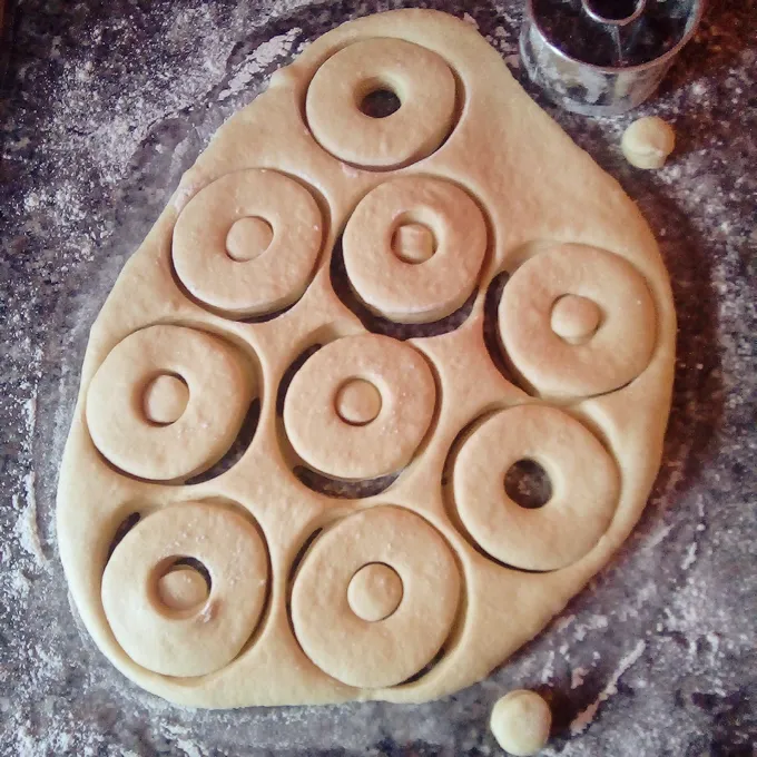 soft and fluffy doughnut recipe by dolapo grey