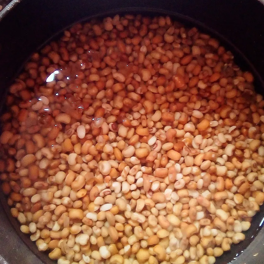 Stewed beans recipe by Dolapo Grey