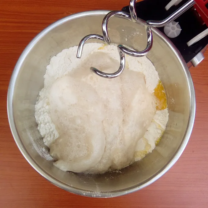 soft and fluffy doughnut recipe by dolapo grey