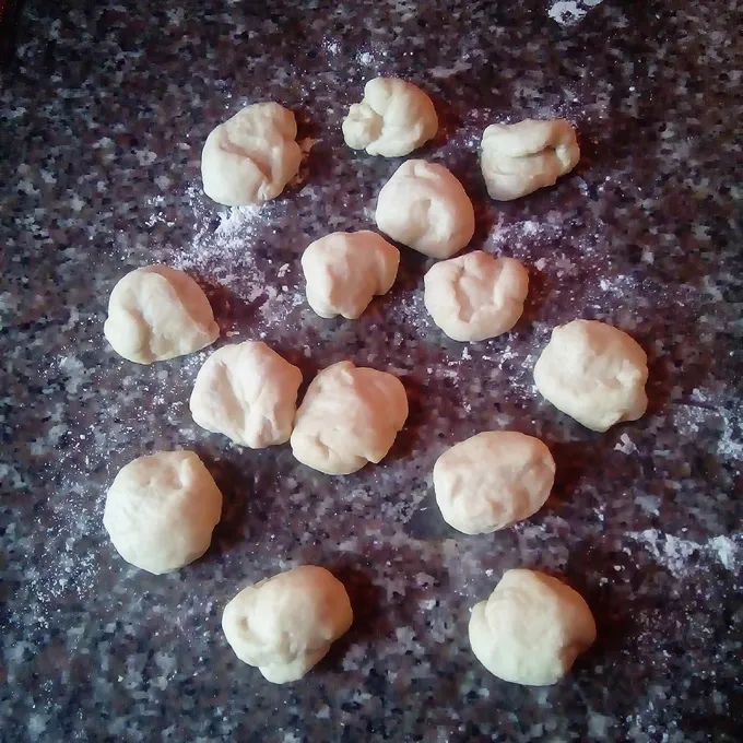 Flatbread recipe by Dolapo Grey