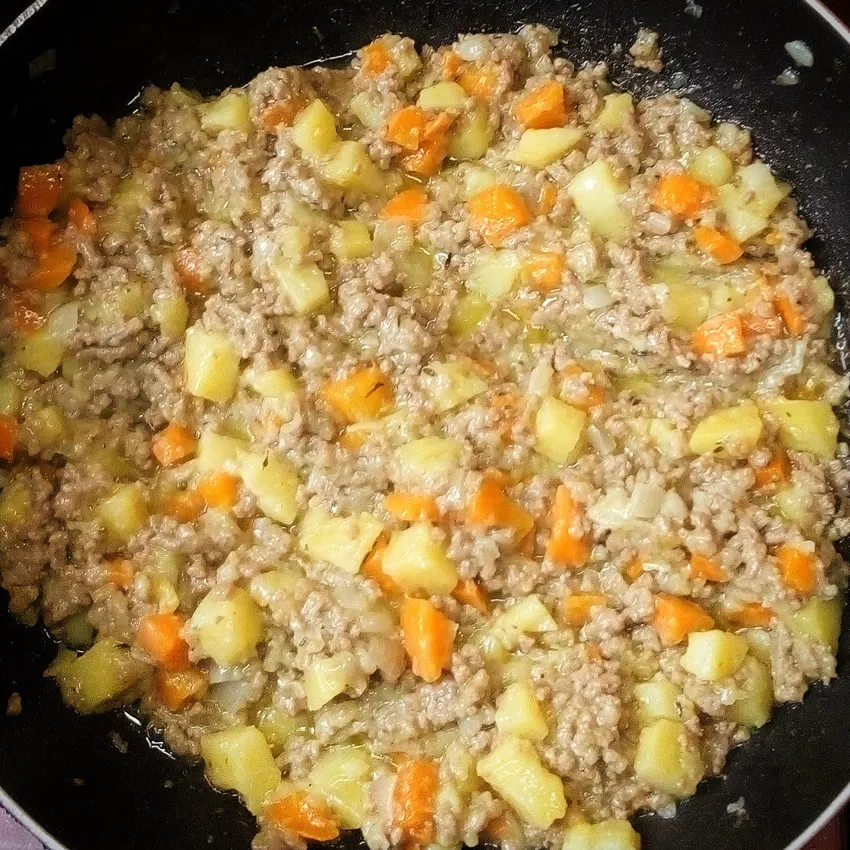 Nigerian meat pie recipe by Dolapo Grey