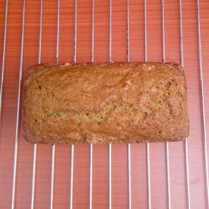 Classic banana bread recipe by Dolapo Grey