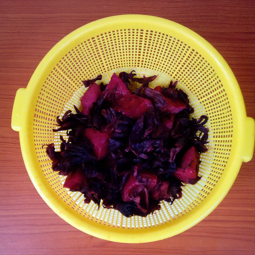 Zobo recipe by Dolapo Grey