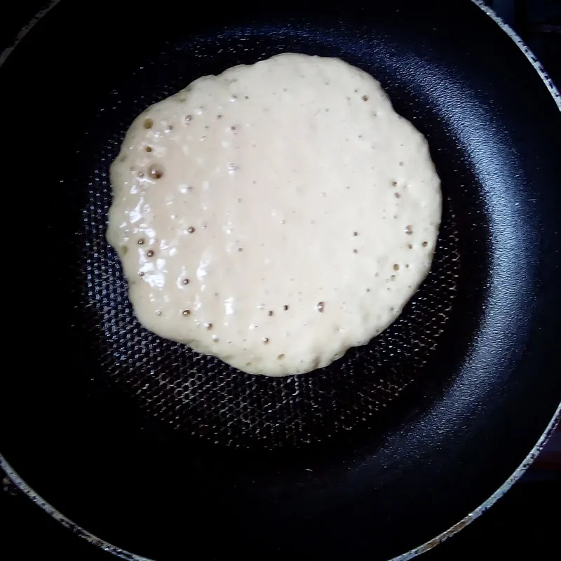 Classic buttermilk pancakes by Dolapo Grey