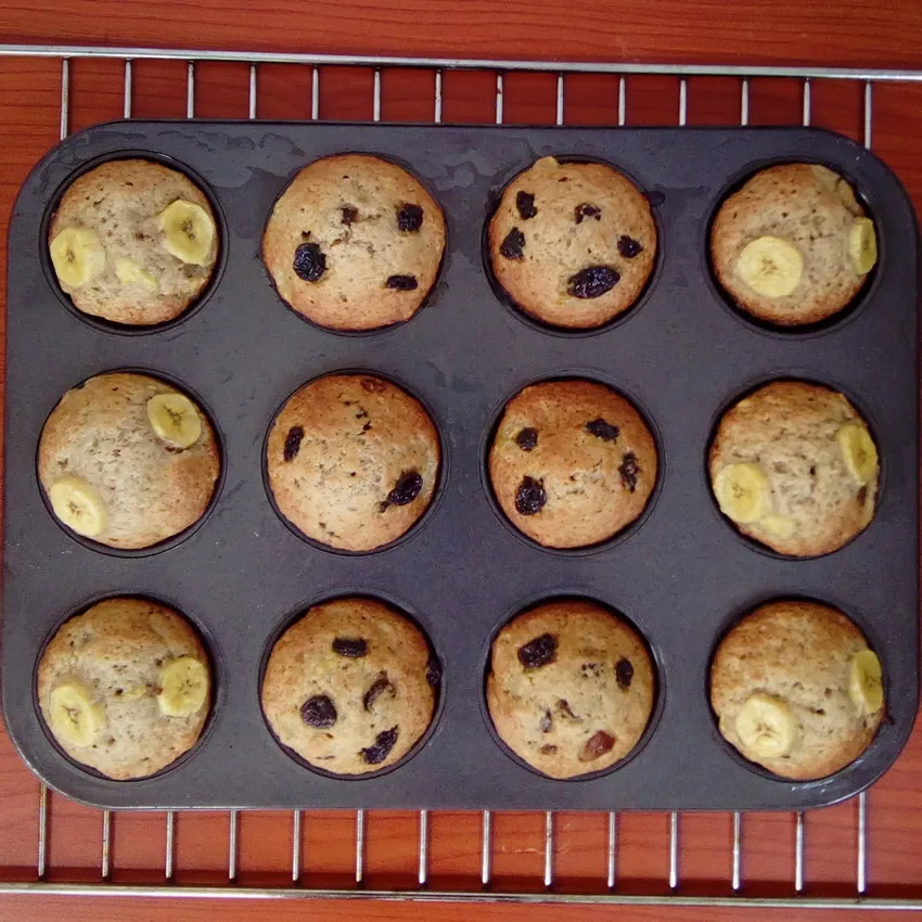 Banana muffins by dolapo grey