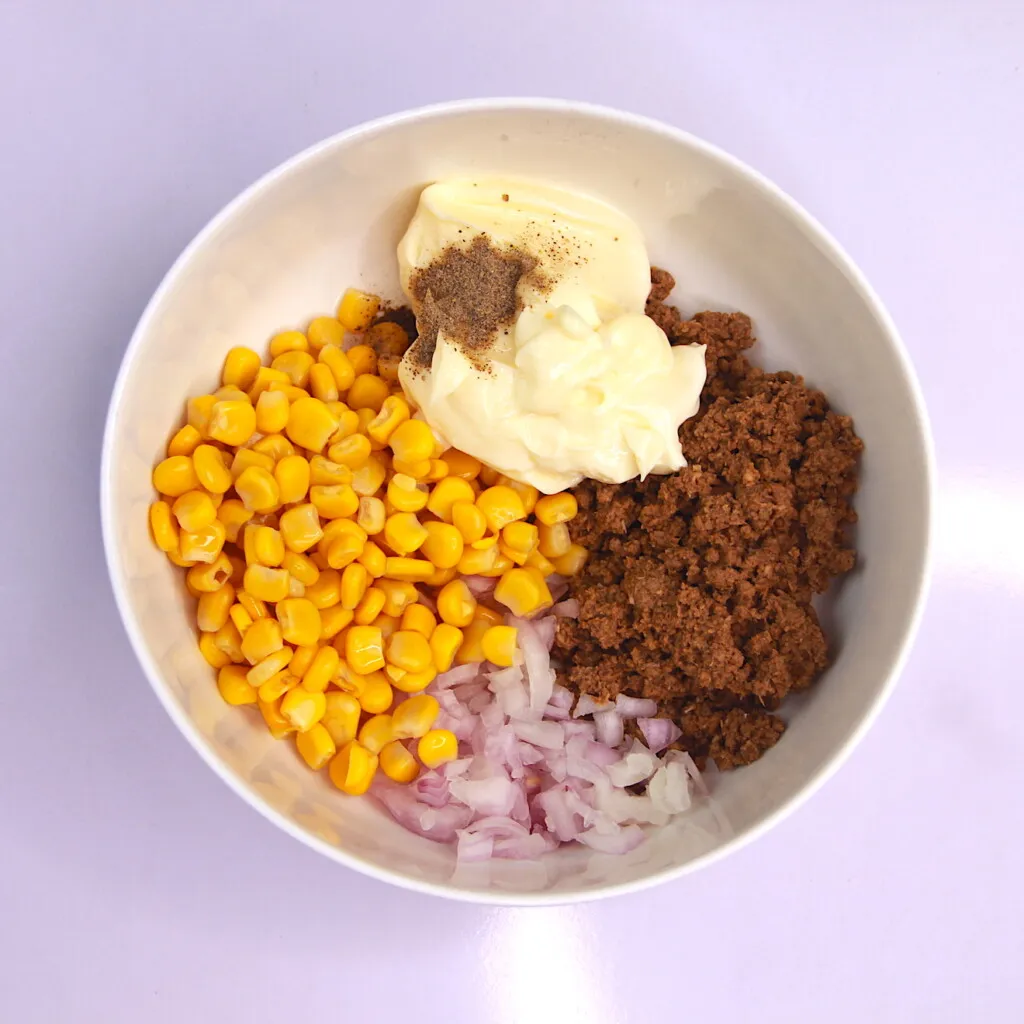 Tuna and corn sandwich by Dolapo Grey