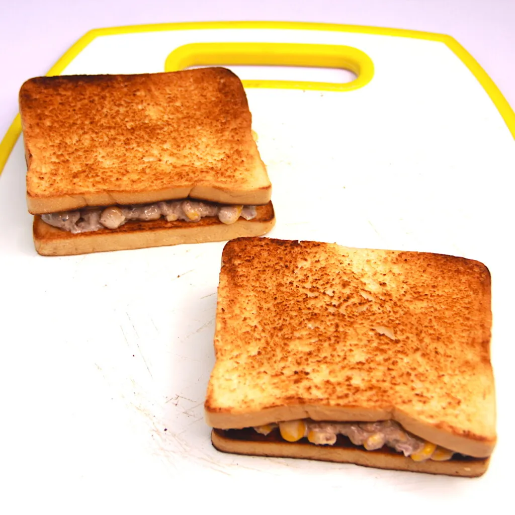 Tuna and corn sandwich by Dolapo Grey