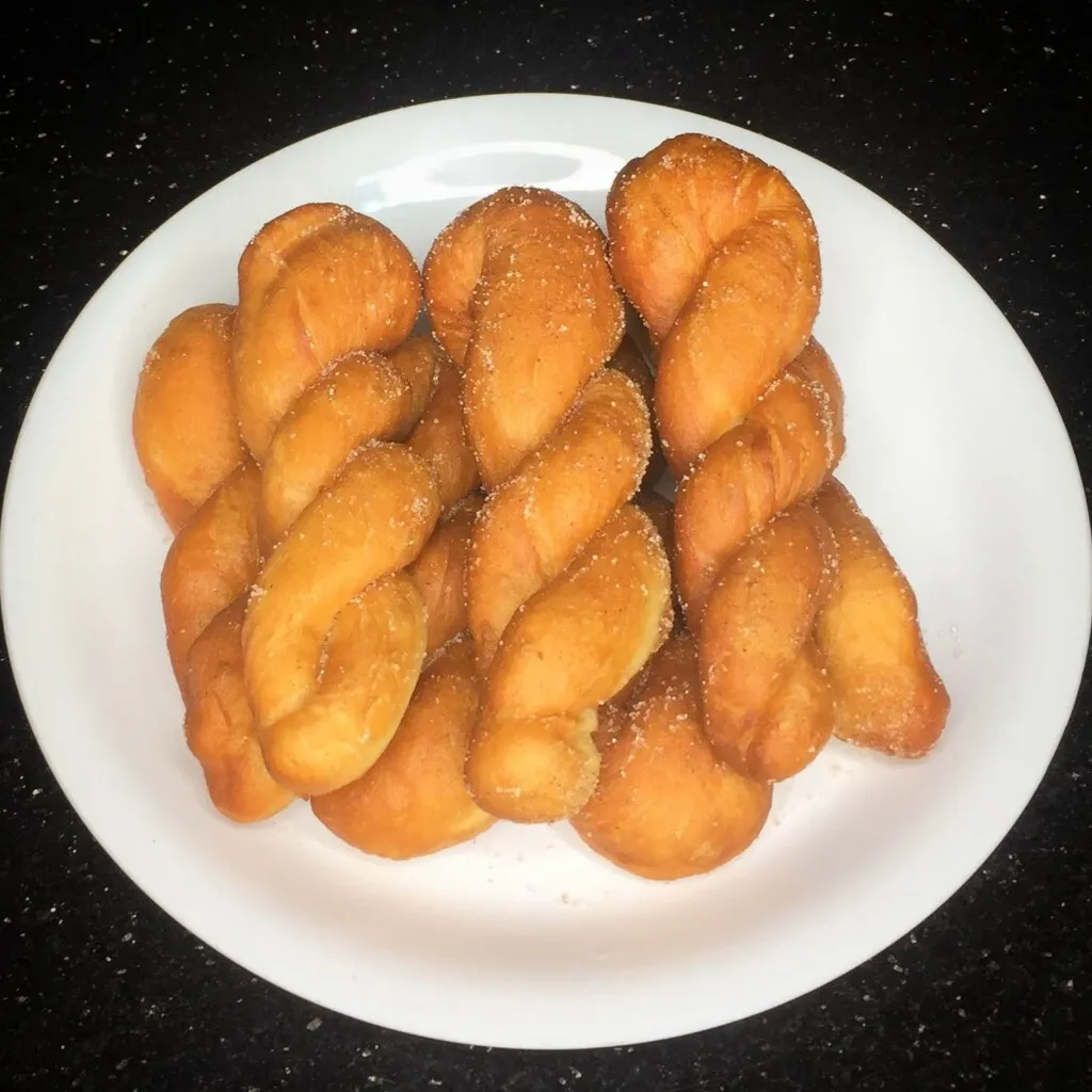 Twisted doughnuts by Dolapo Grey
