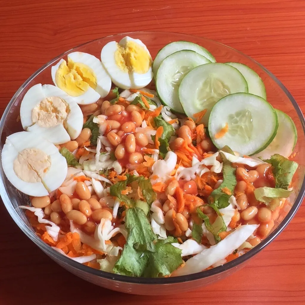Vegetable salad by dolapo grey