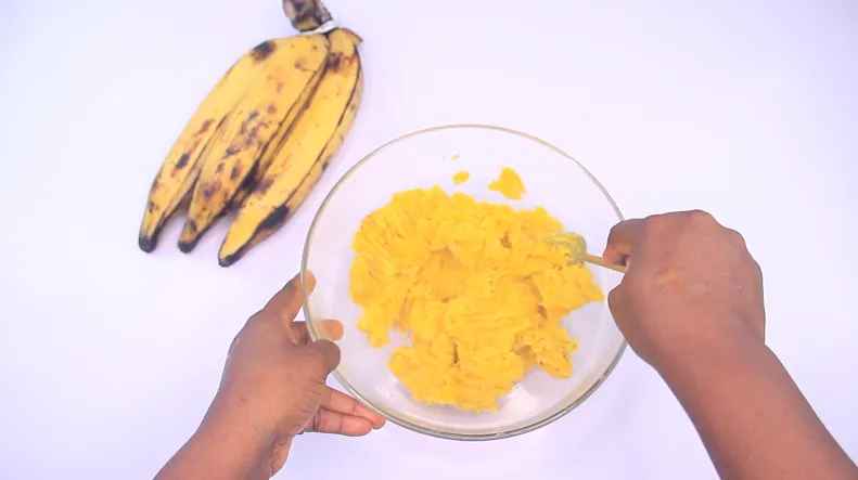 Plantain Pie recipe by Dolapo Grey