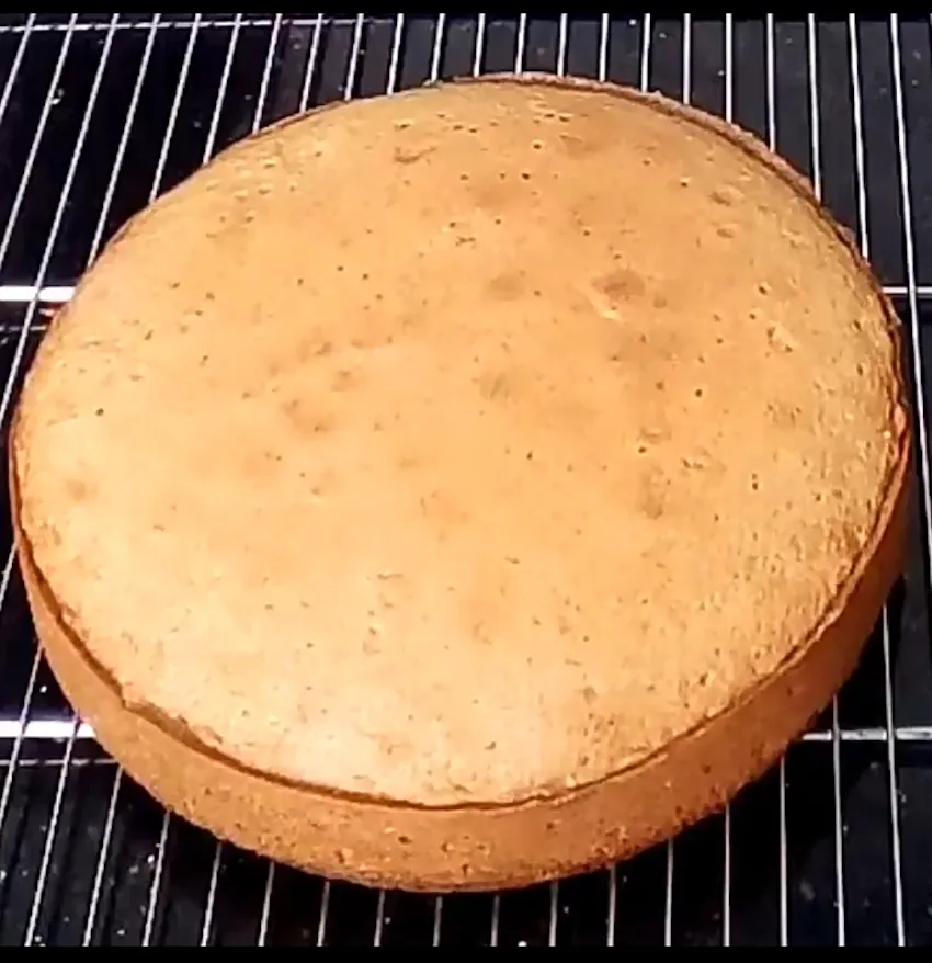 Pound cake recipe by Dolapo Grey