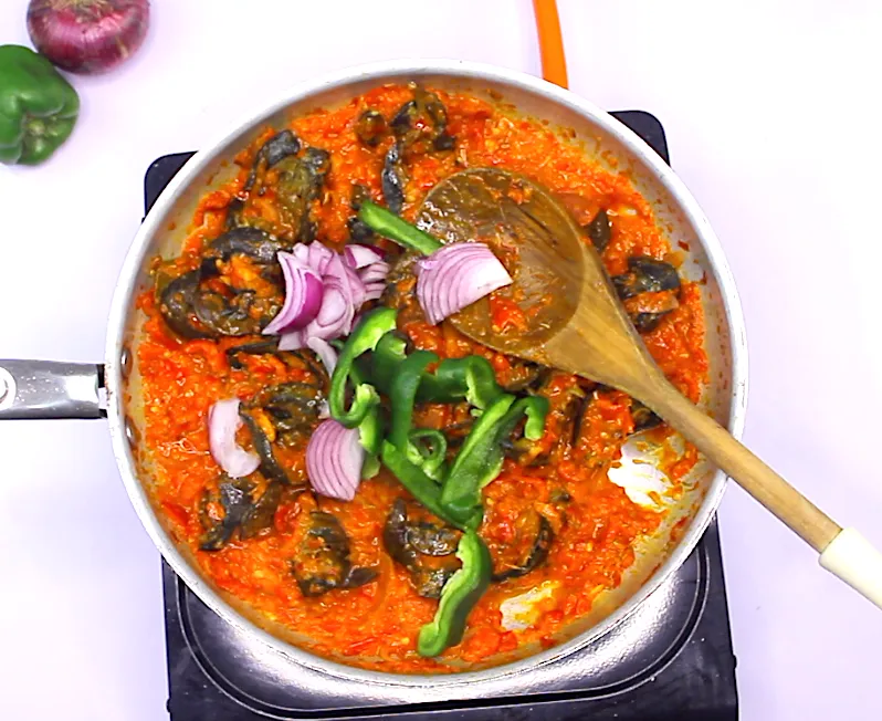 Snail sauce by Dolapo Grey