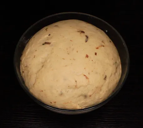 Caramelized onion bread by Dolapo Grey