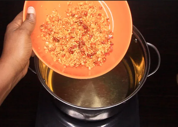 Chili Garlic Oil is a versatile oil. It adds incredible flavour and spice up your dishes. Drizzle it on your noodles, pasta, vegetables, pizza, use it for your stir-fry sauces and It's also perfect as a dip. It's quite easy to make and only takes a few minutes.