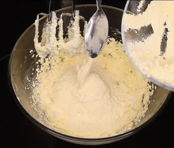 Custard Cake recipe by Dolapo Grey
