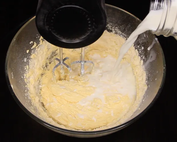 Custard Cake recipe by Dolapo Grey