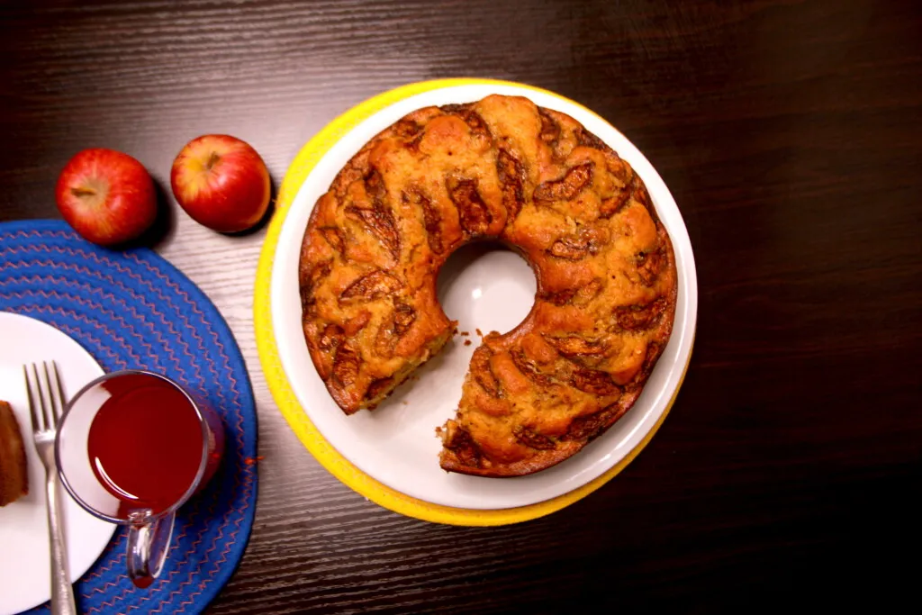 Jewish Apple Cake by Dolapo Grey
