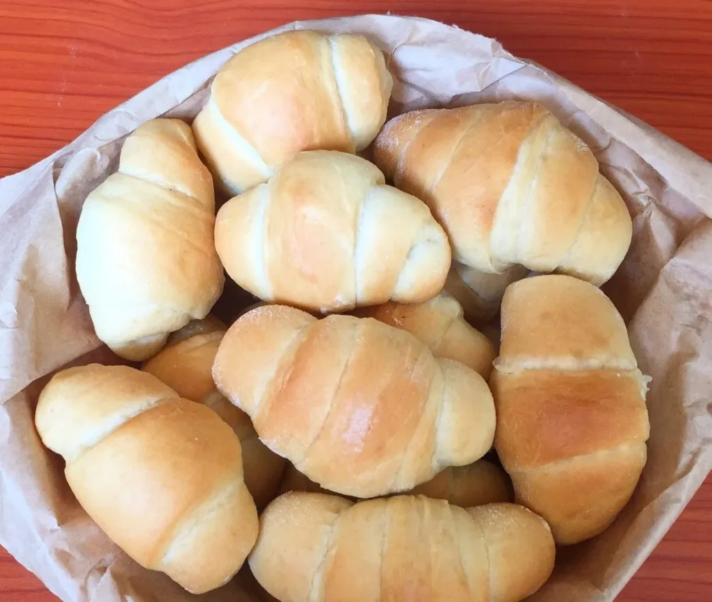Butter rolls by Dolapo Grey