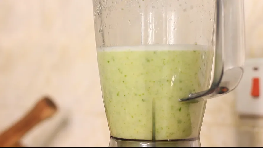 Cucumber Mint Juice by Dolapo Grey