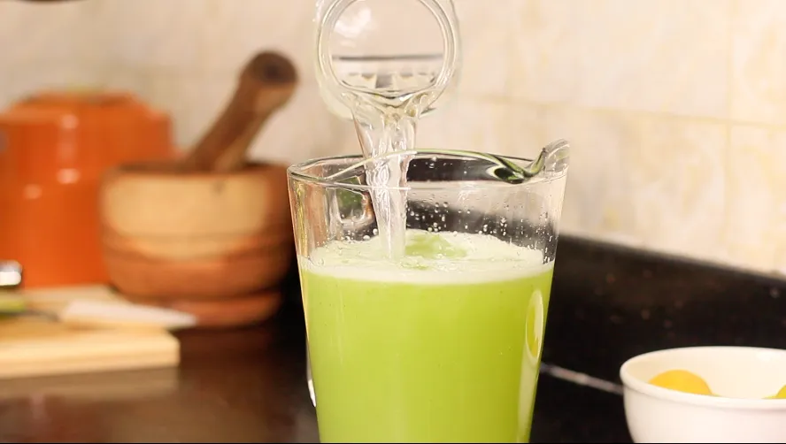 Cucumber Mint Juice by Dolapo Grey