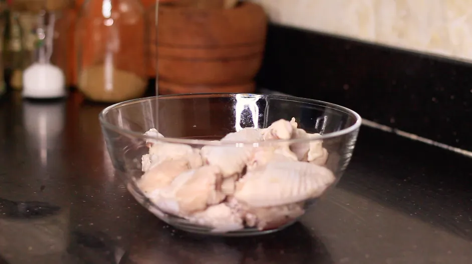 Oven baked chicken wings by Dolapo Grey
