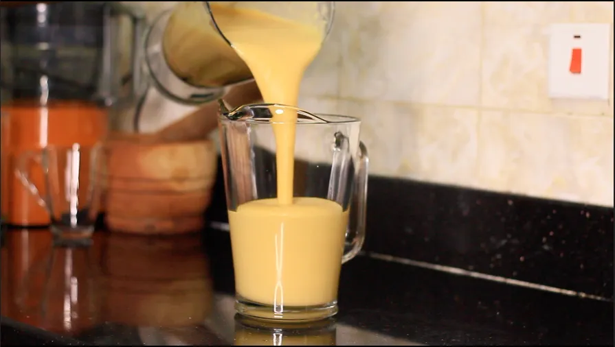 Pawpaw smoothie by Dolapo Grey