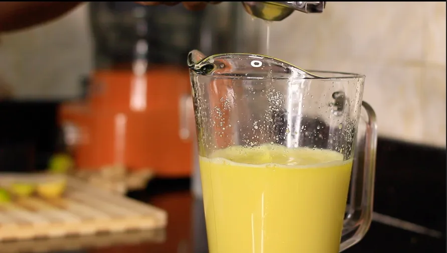 Ginger juice by Dolapo Grey