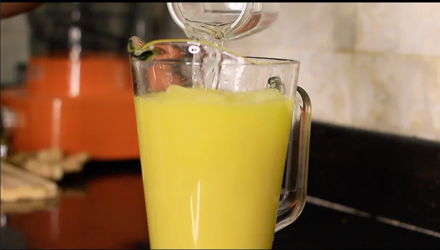 Ginger juice by Dolapo Grey