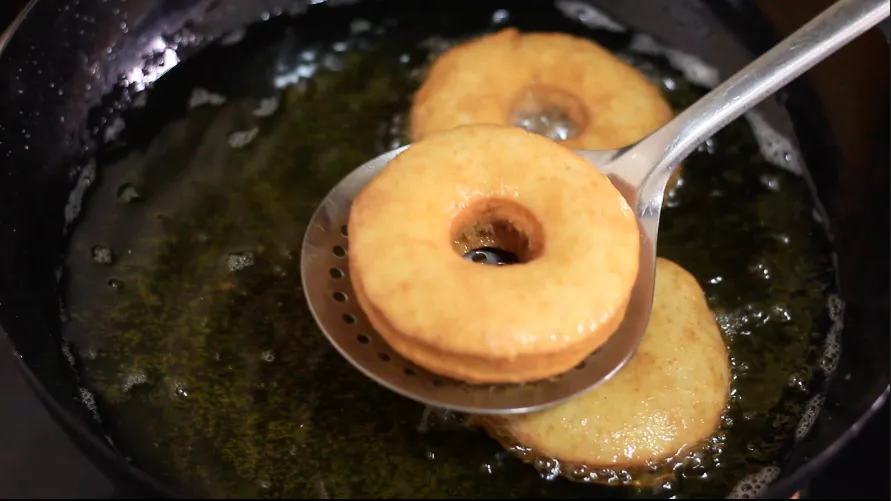 Cake doughnuts by Dolapo Grey