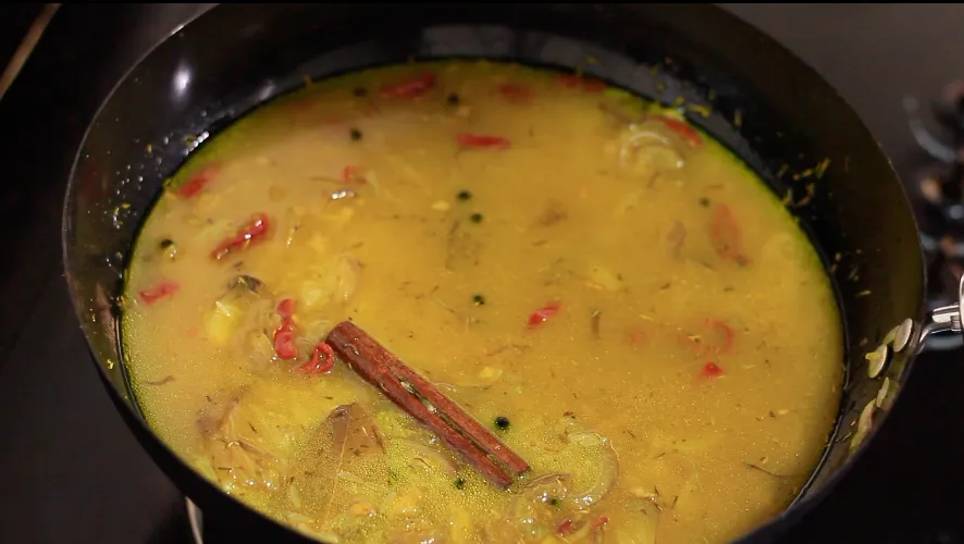 Spicy yellow rice by Dolapo Grey