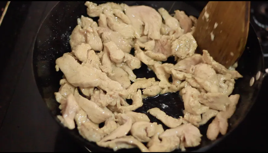 Chicken Stir Fry Recipe by Dolapo Grey