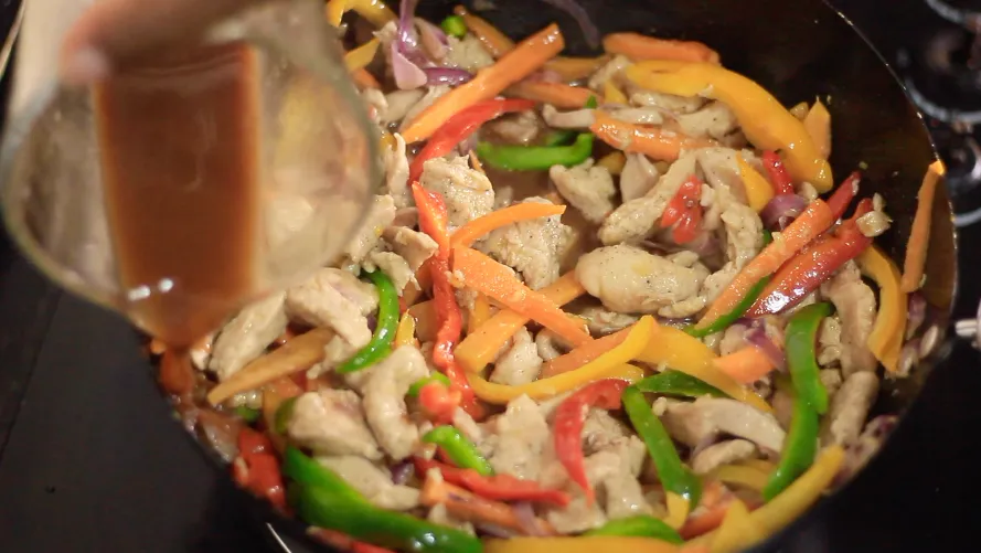 Chicken Stir Fry Recipe by Dolapo Grey