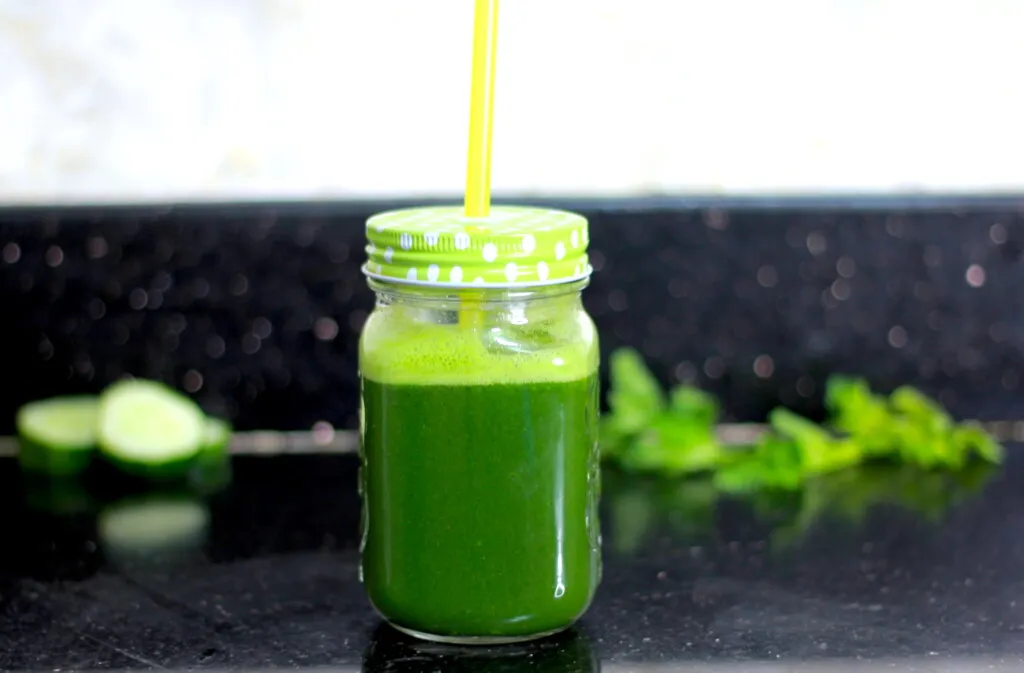 Celery cucumber juice by Dolapo Grey