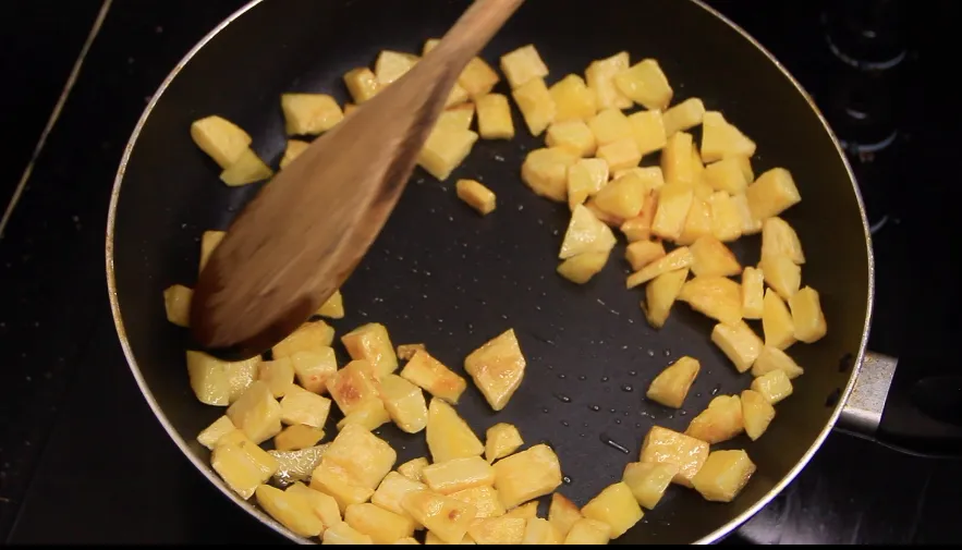 Breakfast potatoes recipe by Dolapo Grey
