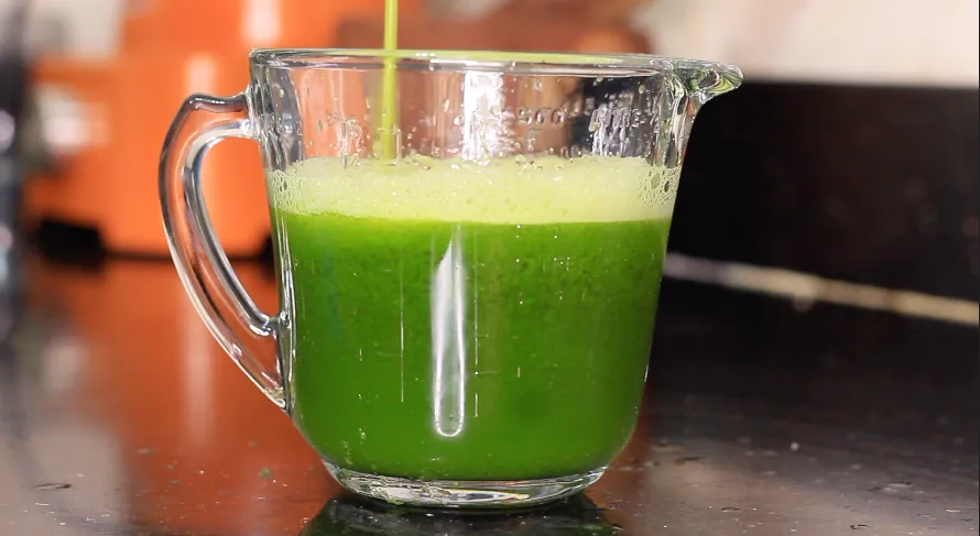Celery cucumber juice by Dolapo Grey