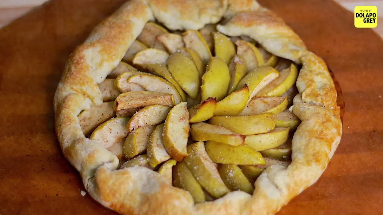 Rustic Free-Form Apple Pie - Apple Galette